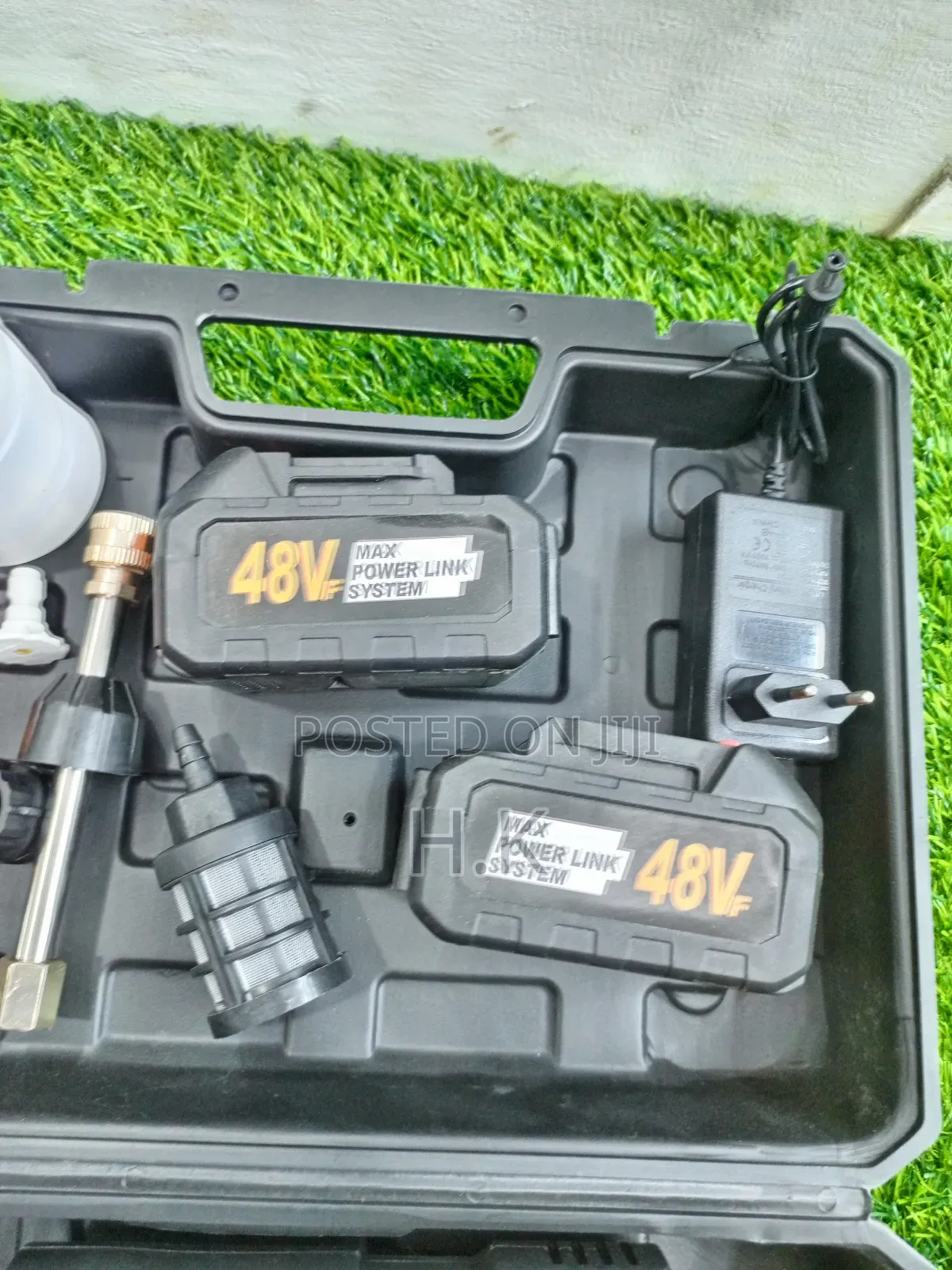 Portable, Cordless High-Pressure Car Washer