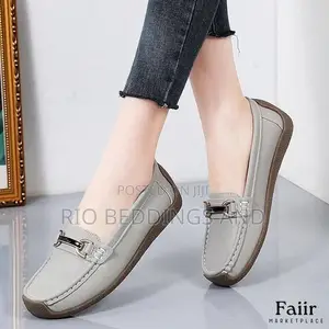 Ladies Moccasin Shoes