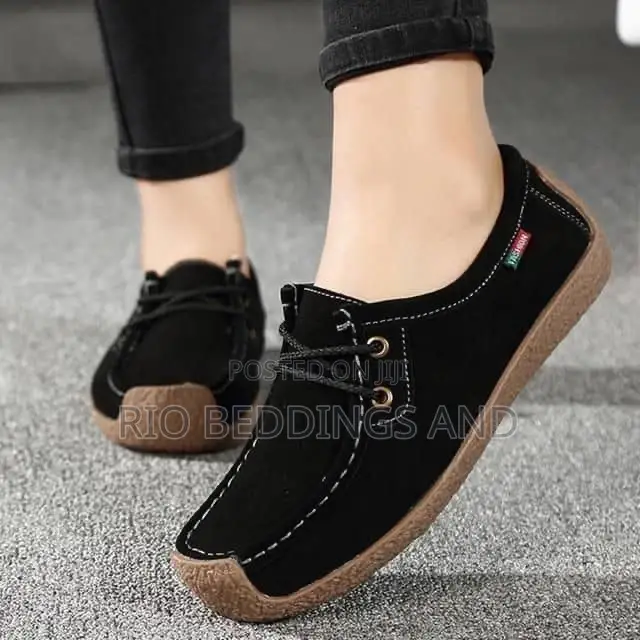 Ladies Moccasin Suede Shoes / New Fashion