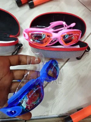 Adult Adjustable Swimming Goggles