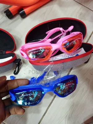 Adult Adjustable Swimming Goggles