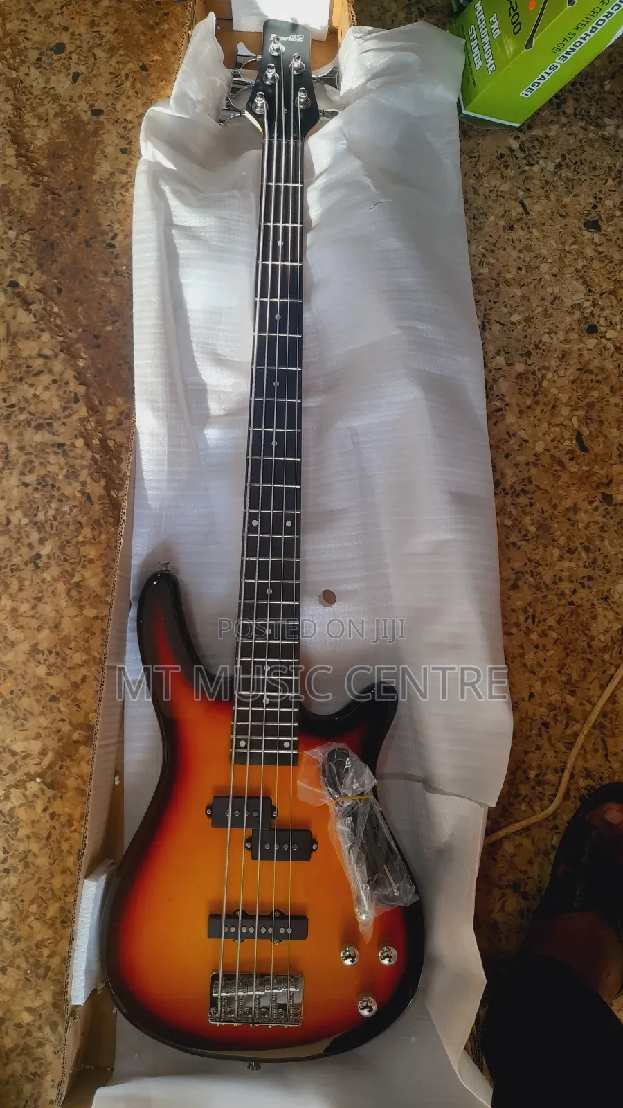 Base Guitar 5 String
