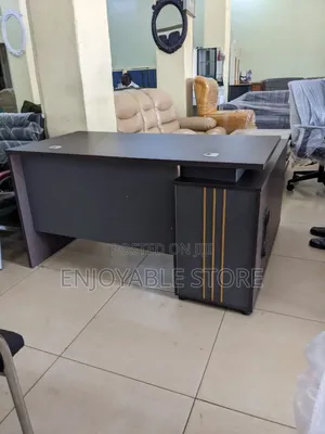 Office Executive Desks Office Executive Desks 1.4mtrs