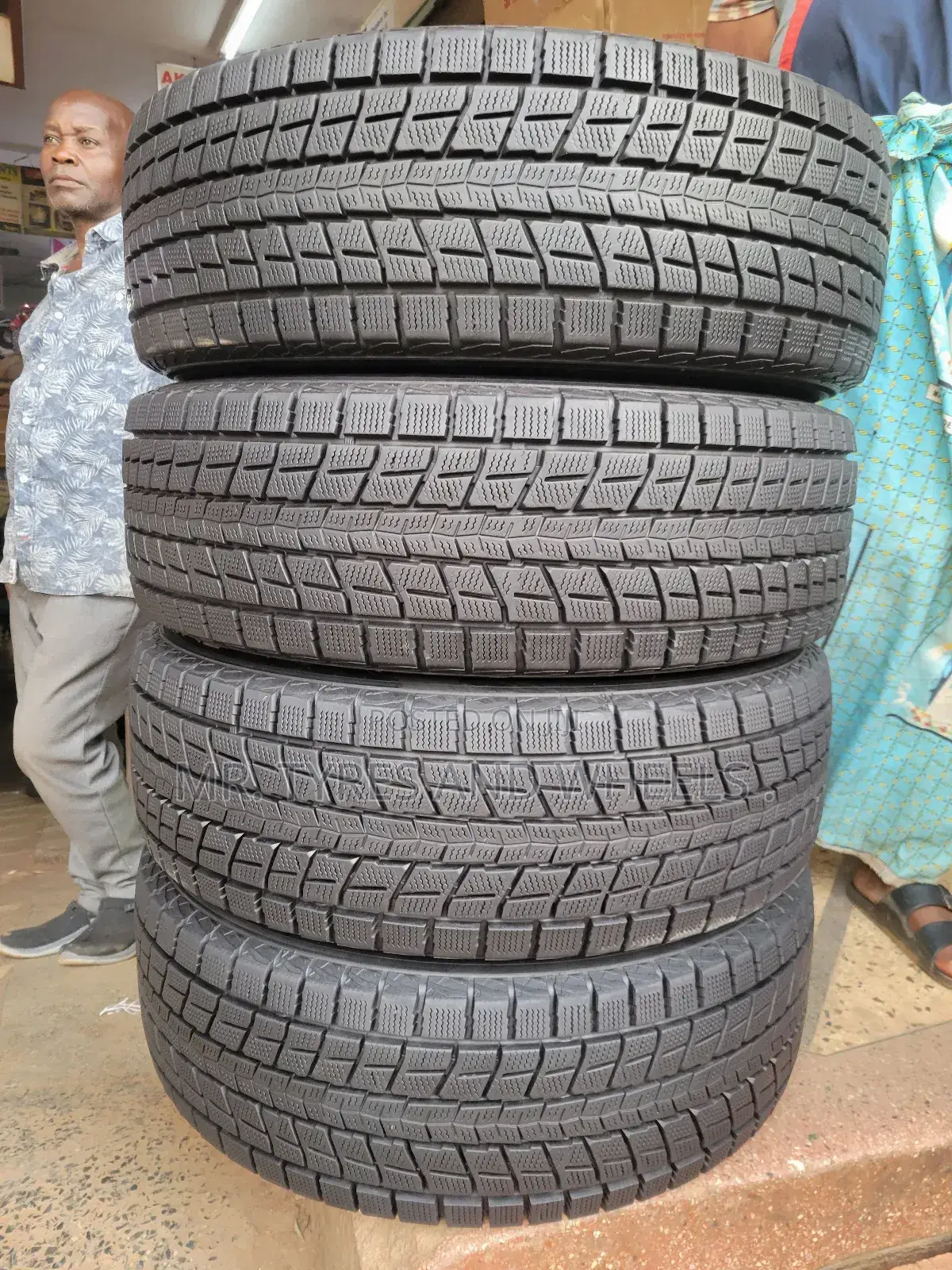 225 60 R17 Dunlop Digi Tire Studless From Japan.