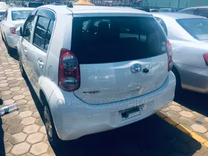 Toyota Passo 1.0 AWD 2010 White