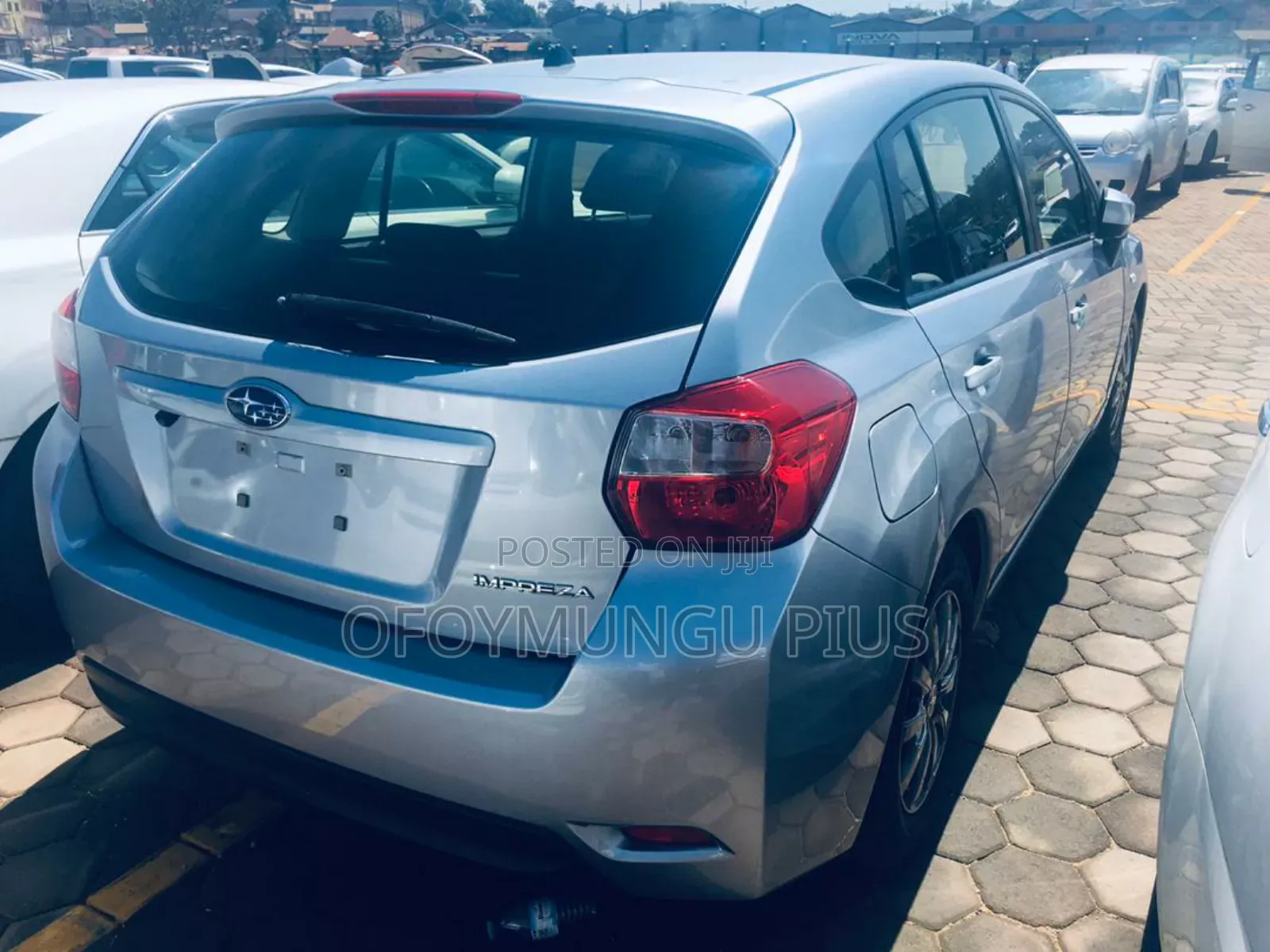 Subaru Impreza 2.0i Limited PZEV 4dr Hatchback AWD (2.0L 4cyl CVT) 2015