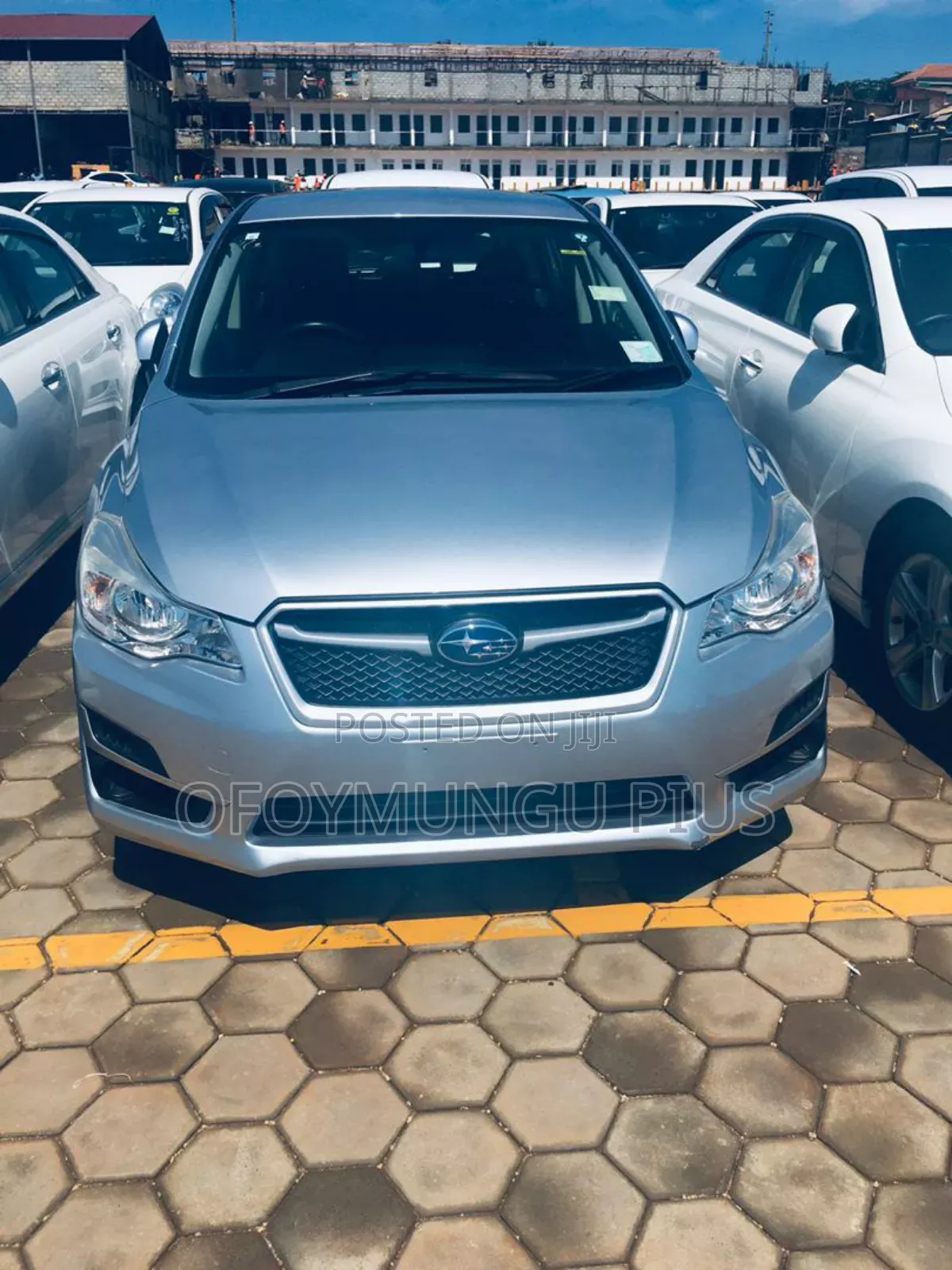 Subaru Impreza 2.0i Limited PZEV 4dr Hatchback AWD (2.0L 4cyl CVT) 2015