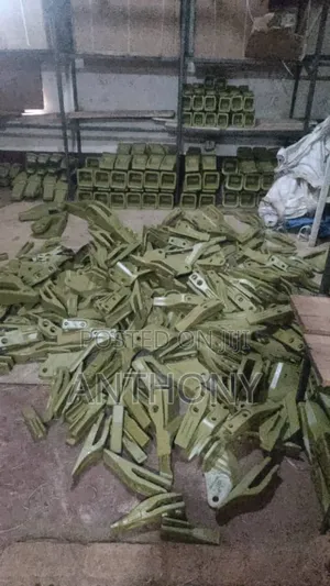 Jcb, 205, 215 Truck Chain, Tips, Idlers, Filters,Sprockets.