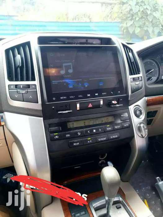 CAR RADIO UPGRADE FOR LANDCRUISER V8 2018.