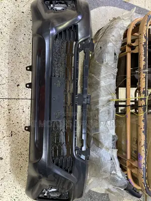 Toyota Hilux Revo Bumper 2020