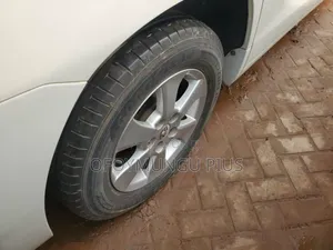 Toyota Alphard 2.4 Petrol AWD 2010 White