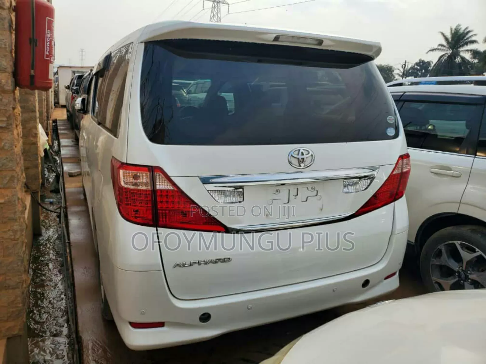 Toyota Alphard 2.4 Petrol AWD 2010 White