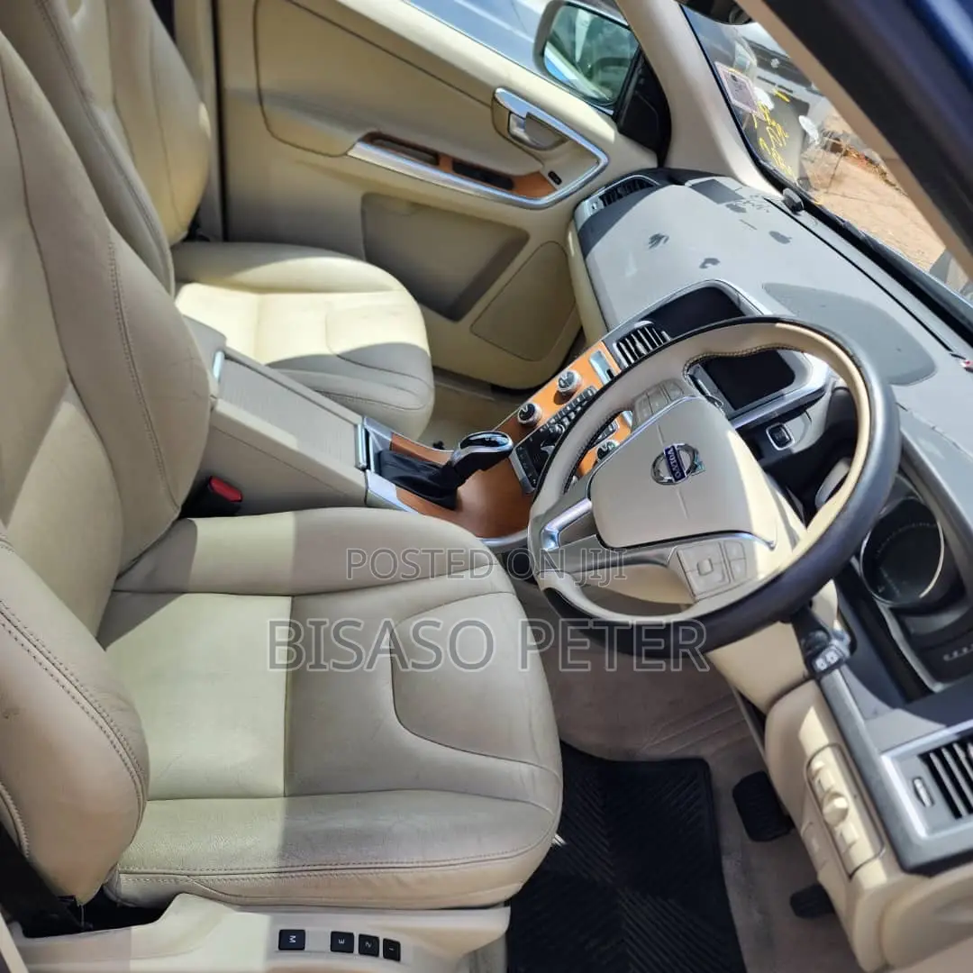 Volvo XC60 2016 Blue