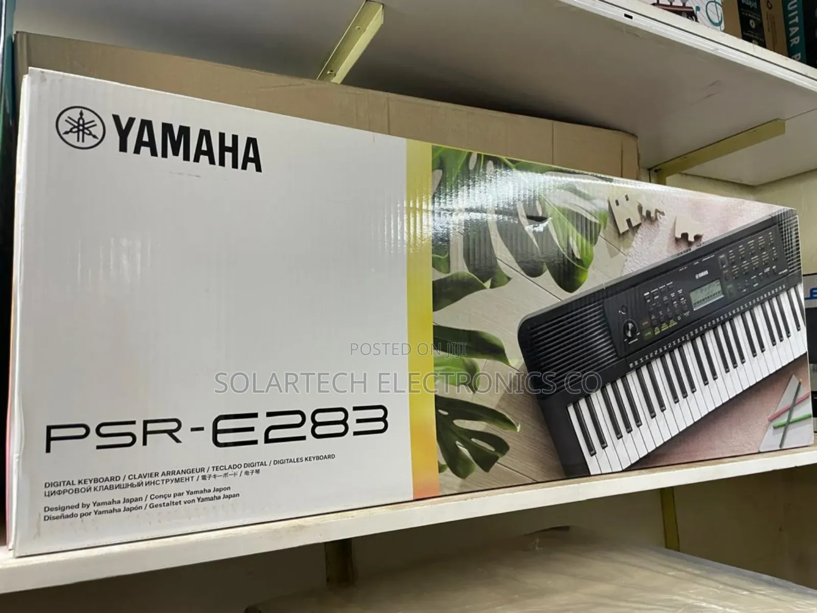 PSR - E283 Yamaha Digital Keyboard Japan Made.