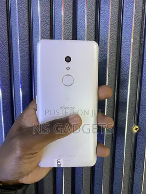 Fujitsu Arrows Be4 32 GB White