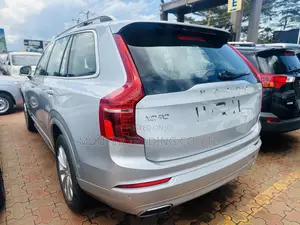 Volvo XC90 2017 Silver