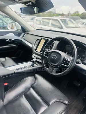 Volvo XC90 2017 Silver