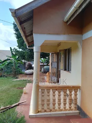 Furnished 3bdrm House in Division B for sale