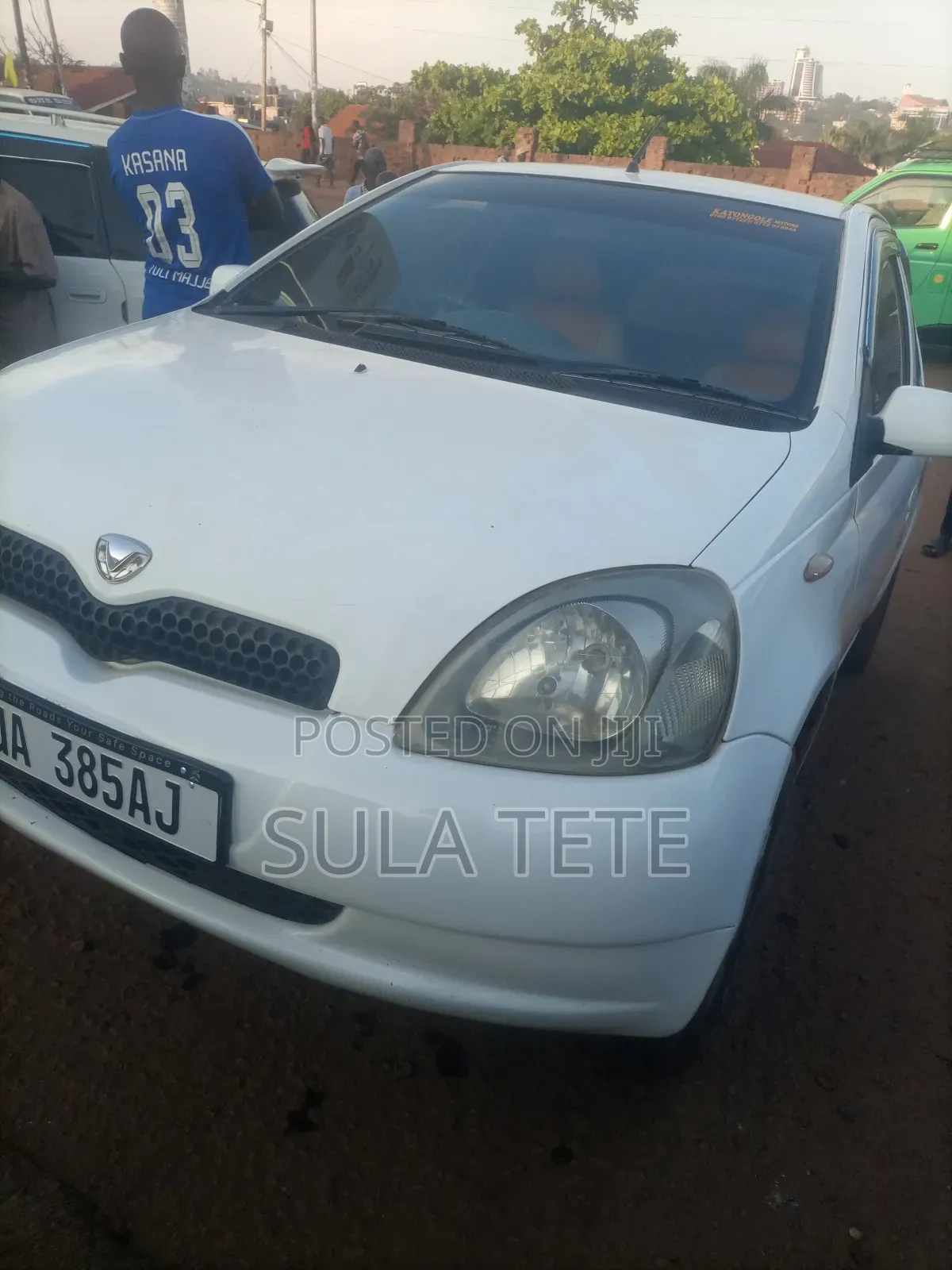 Toyota Vitz 1.3 AWD 3dr 1999 White