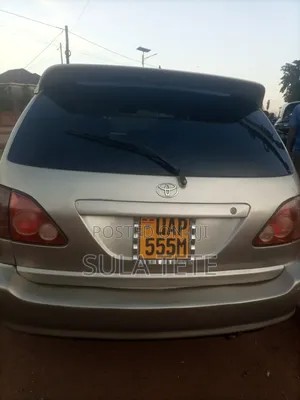 Toyota Harrier 3.0 V6 1998 Beige