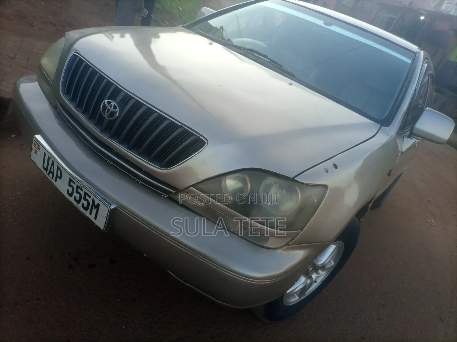 Toyota Harrier 3.0 V6 1998 Beige