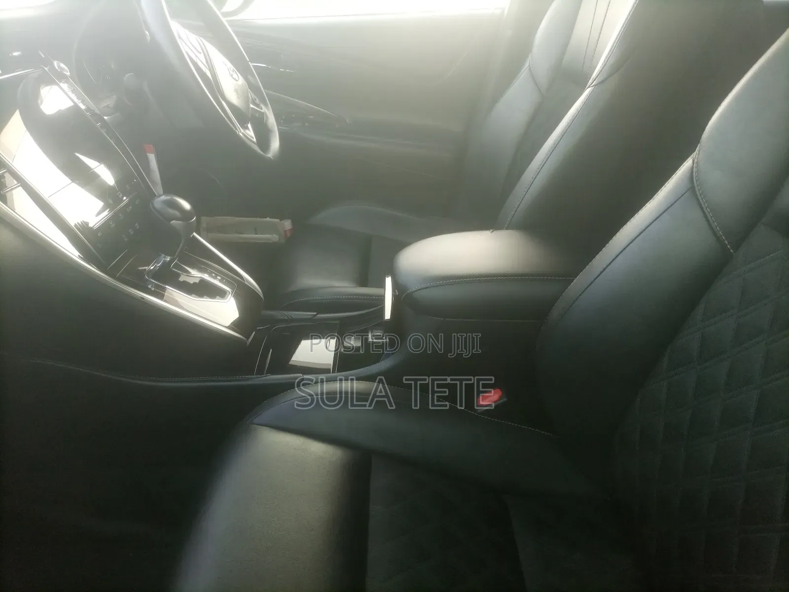 Toyota Harrier 2.4 2012 Black