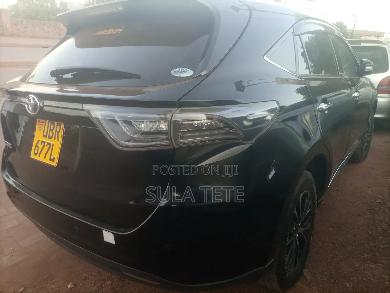 Toyota Harrier 2.4 2012 Black
