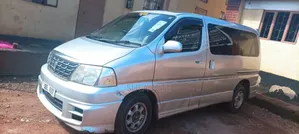 Toyota Grand HiAce 2000 Silver