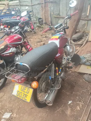 Bajaj Boxer 2017 Red