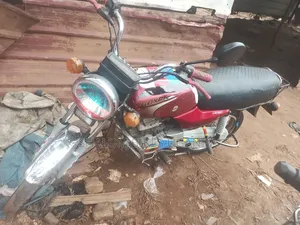 Bajaj Boxer 2017 Red