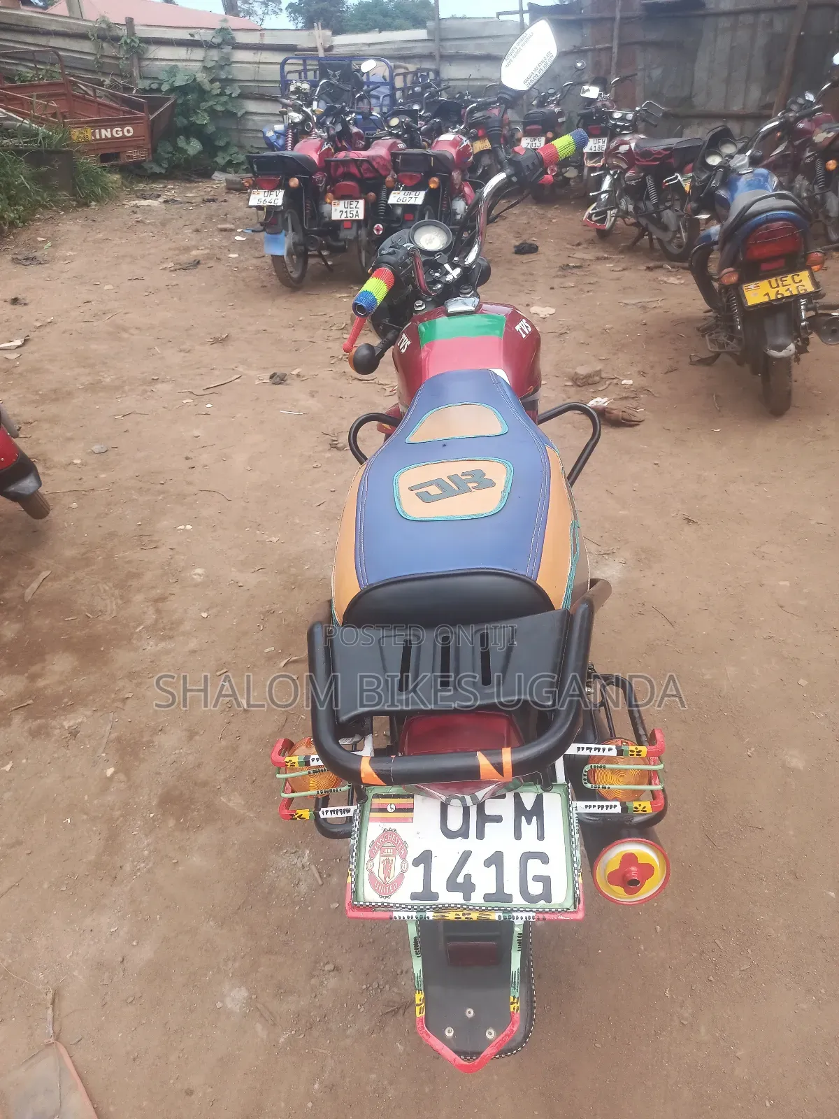 TVS HLX 125 2023 Red