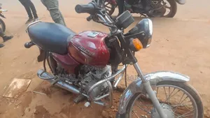 Bajaj Boxer 2016 Red