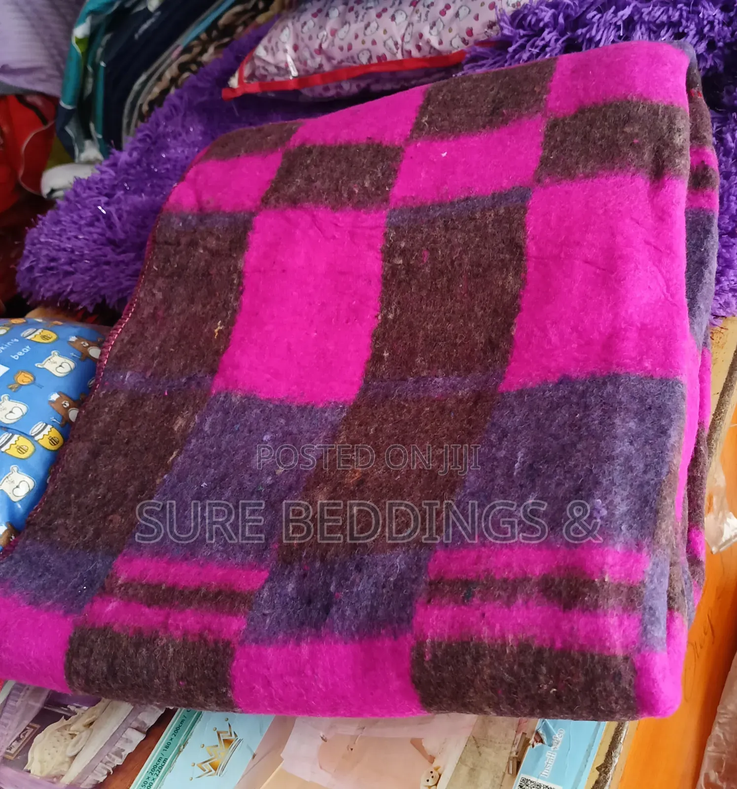 Essy Throw Blanket