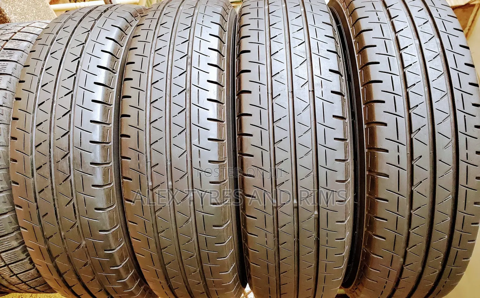 195/80r15 Dunlop Tyres Good Condition