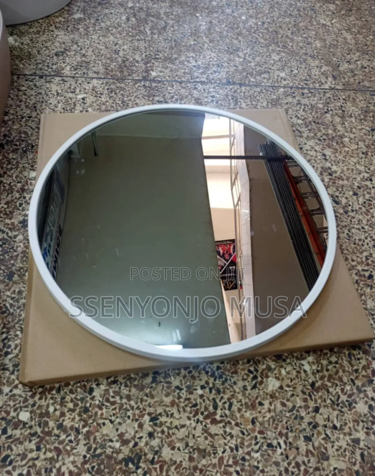 Modern Round Wall Mirror - 70x70cm/80x80cm, Frame, Large