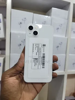 New Apple iPhone 13 128 GB White
