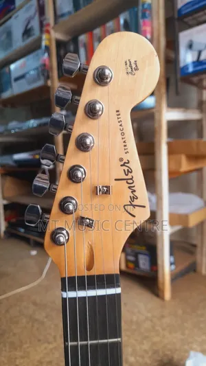 Right-Handed Fender 6 String Electric Sole Guitar