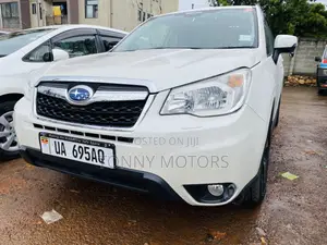 Photo - Subaru Forester 2015 White