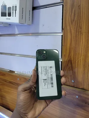 New Apple iPhone 13 128 GB Green