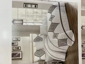 4 Piece Bedspread(Light Duvet With a Bedsheet)