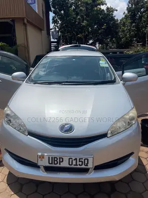 Photo - Toyota Wish 2010 Silver