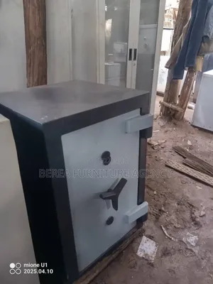 Medium Size Ordinary Money Safe