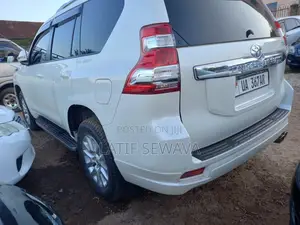 Toyota Land Cruiser Prado 2.8 D-4D 2015 White