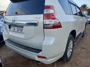 Toyota Land Cruiser Prado 2.8 D-4D 2015 White
