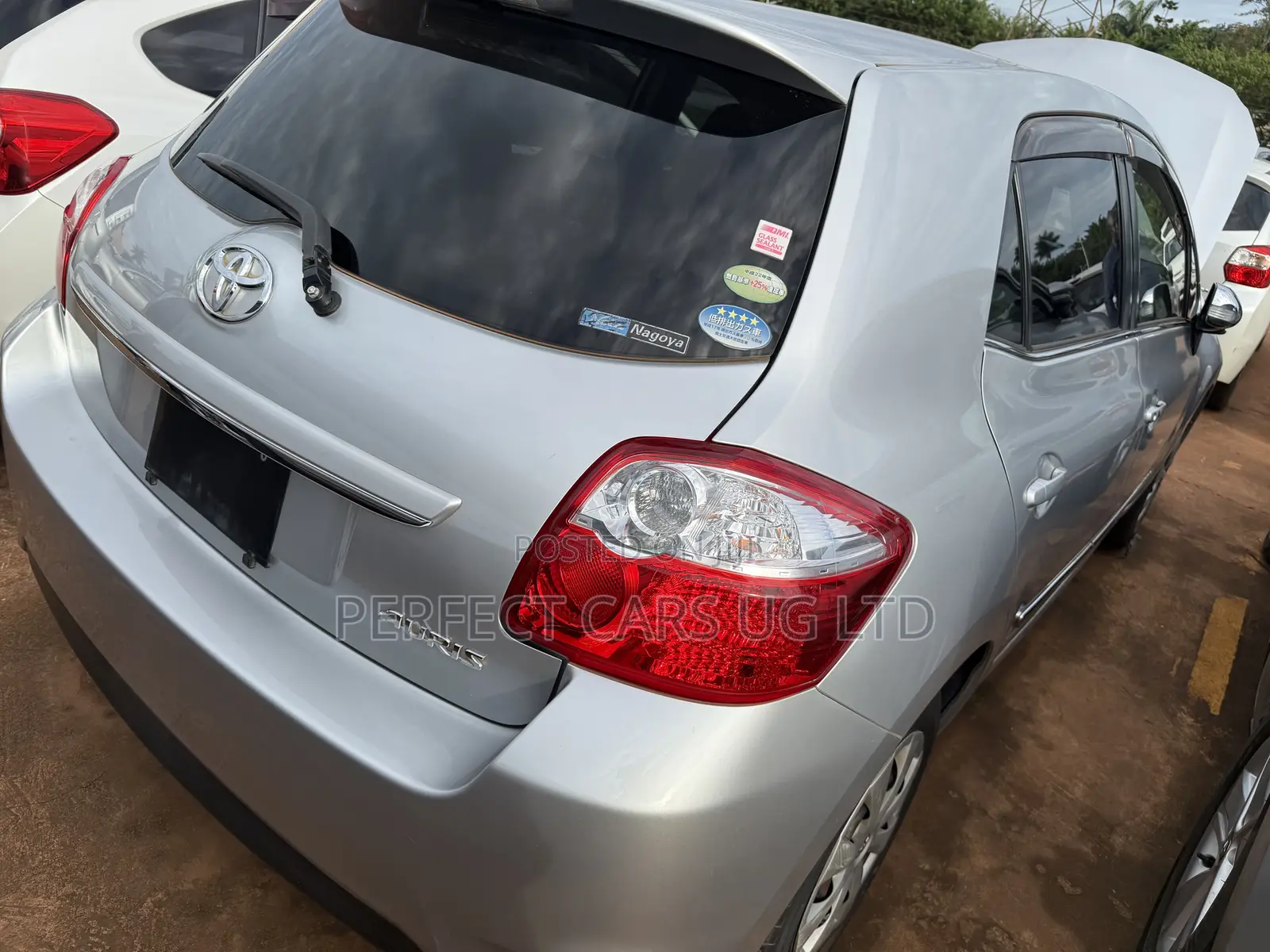 Toyota Auris 2011 Silver
