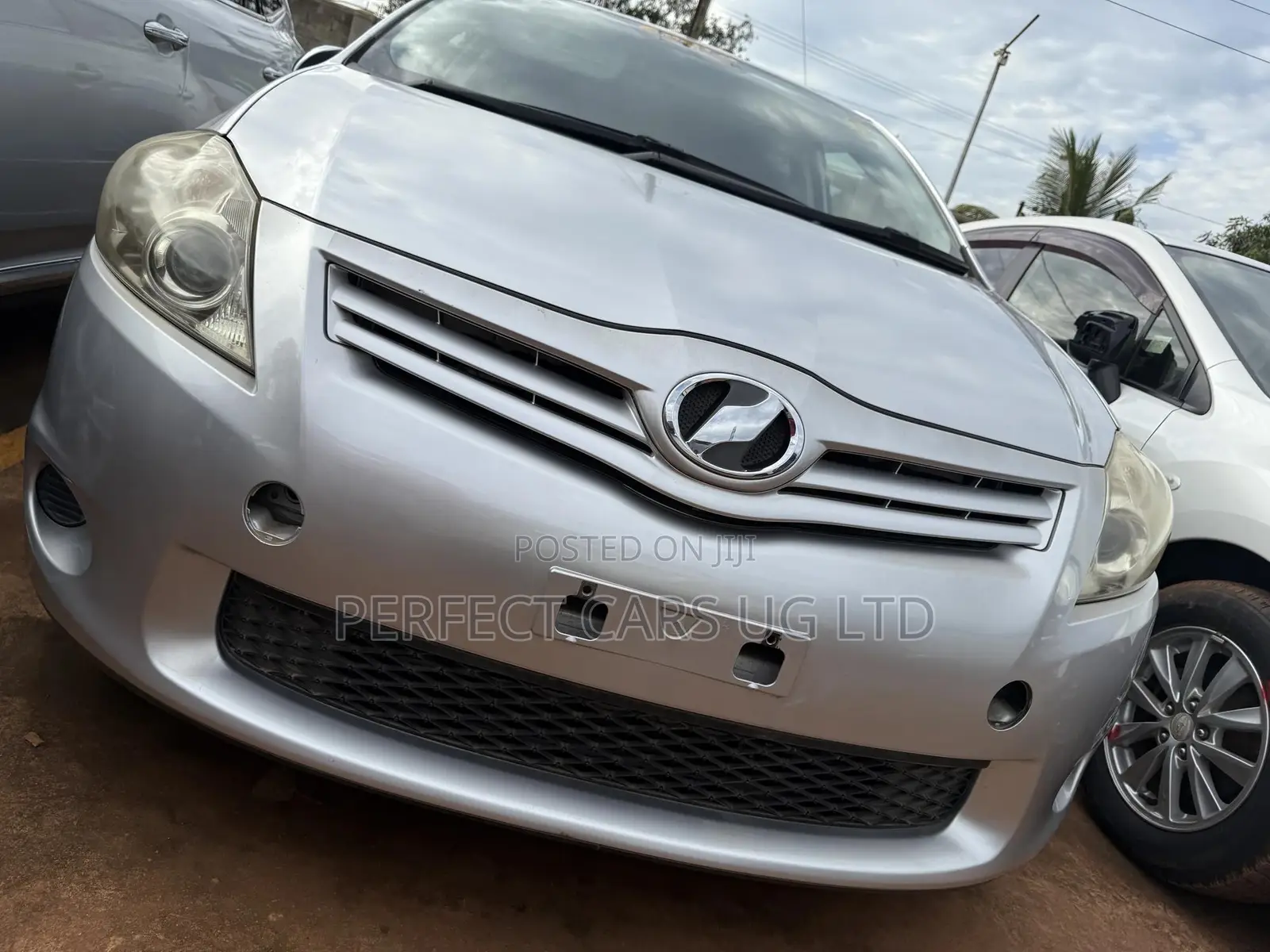 Toyota Auris 2011 Silver