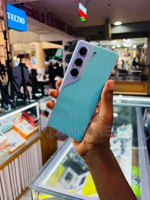 New Tecno Camon 40 Pro 128 GB Blue