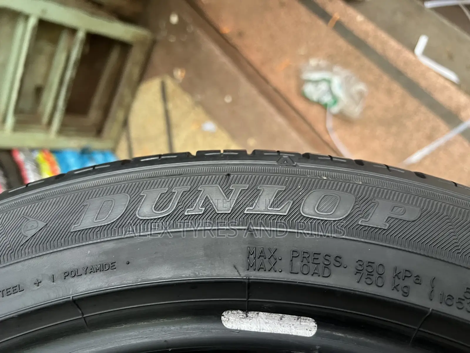 235/50r18 Good Tyres Dunlop Japan