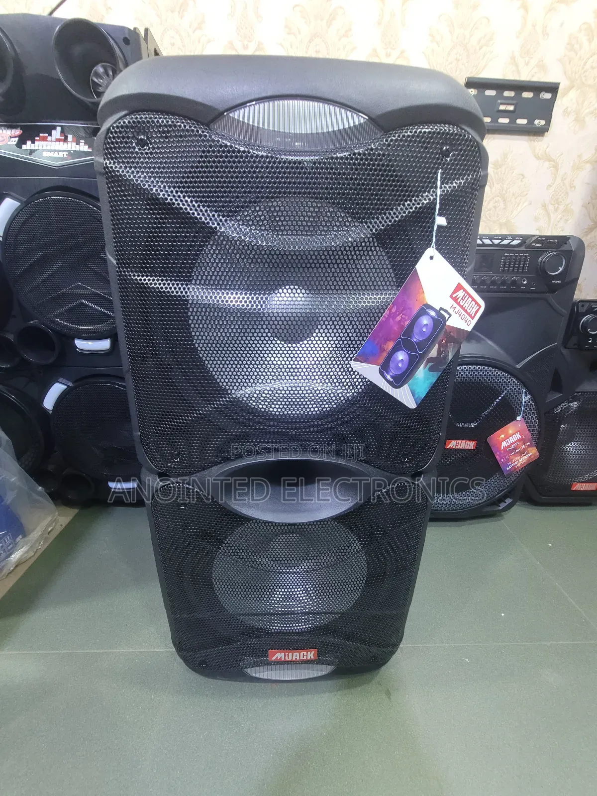 M Jack Rechargeable Speaker