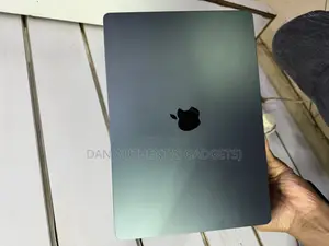 Laptop Apple MacBook Air 2024 M3 15-Inch 8GB Apple M3 SSD 256GB